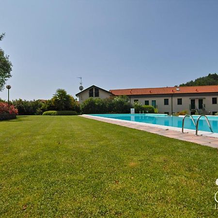 Residence Atollo Манерба дел Гарда Екстериор снимка